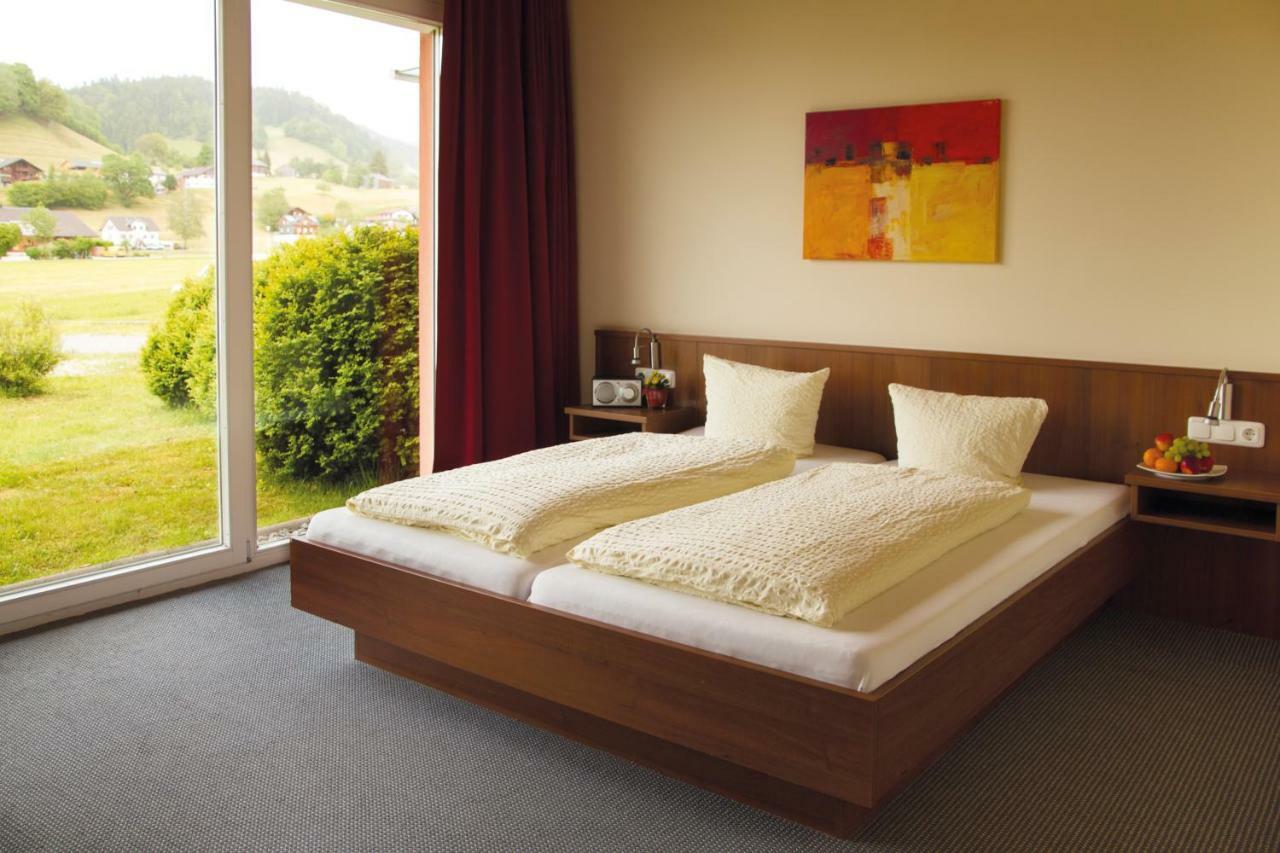 Vitalhotel Quellengarten - Bed & Breakfast Lingenau Værelse billede